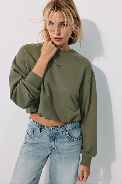 Stradivarius سترة قصيرة مزينة بالبالونات