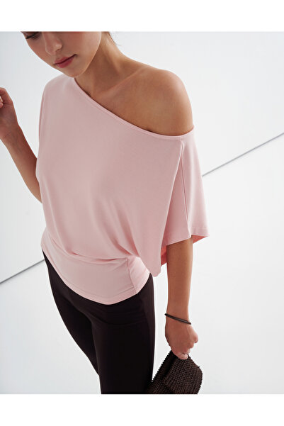 Kuğu Collection Asimetrik Yaka Bluz Pudra Pembe