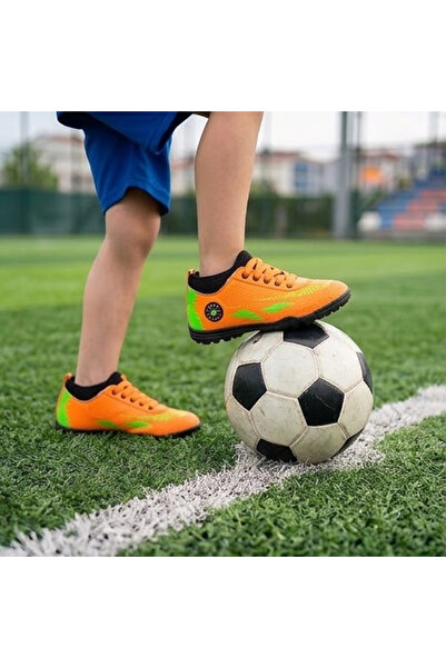 Çocuk Halı Saha Futbol Ayakkabısı – Hafif, Kaymaz Tabanlı, Bağcıklı Kramponsuz Spor Ayakkabı