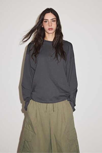 Stradivarius Uzun kollu boxy t-shirt