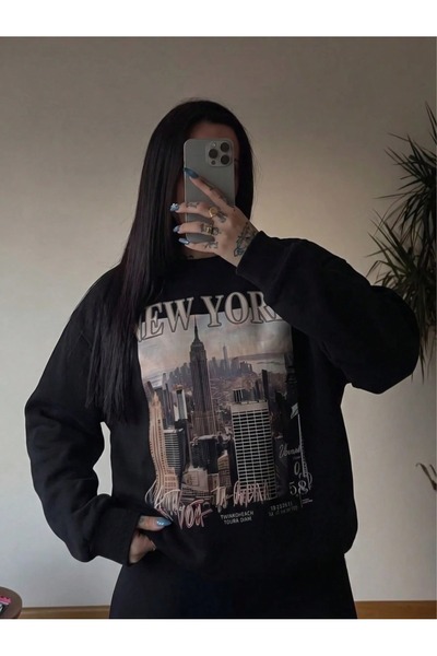 ZAVIXO سويت شيرت أسود مطبوع عليه عبارة New York ذو ياقة دائرية وأكمام طويلة و...