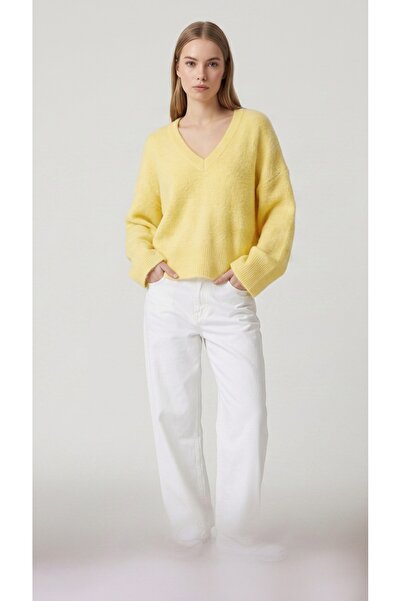 fujya V-Neck Soft Textured Wool Blend Knitwear Sweater