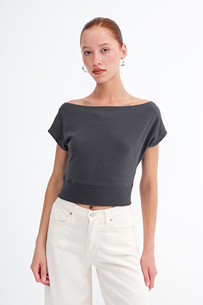 Addax Kayık Neckline Crop T-Shirt P05036