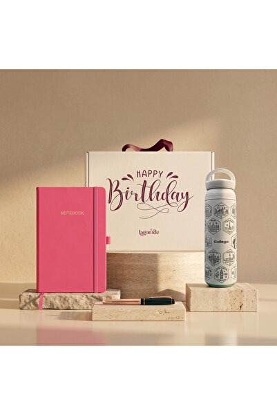 Collego 500 ml Avrupa Seyahat Termosu– 24 Ülke Lazer İşlemeli – UV DTF Sticker Setli - Kadın Serisi-Pembe Deri Sert Kapak Noktalı Not Defteri- Rose Gold Metal Roller Kalem