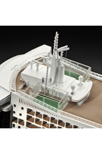 NO BRAND Kit de asamblare navă Queen Mary 2, scară 1/700 |   Revell 05231