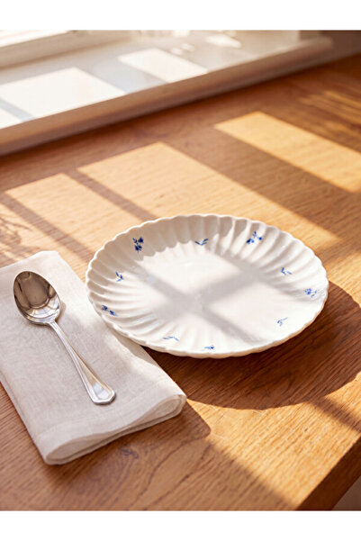 LC Waikiki Quality Pieces from Çelebi Store Printed Porcelain Cake Plate