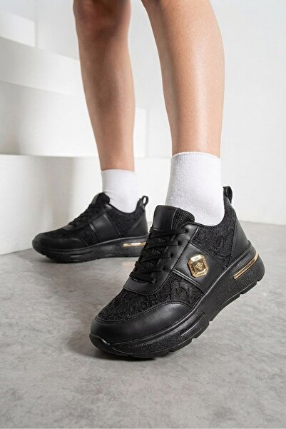 İmerShoes Kadın Dantel ve Gold Detaylı Kalın Taban Günlük Sneaker Ayakkabı 0873