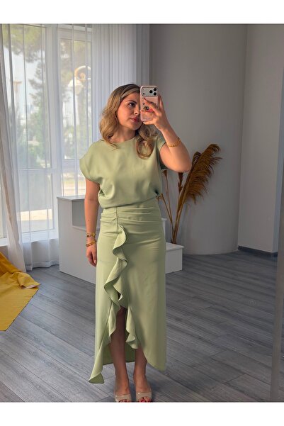 eyatelier Fırfırlı yırtmaçlı elbise