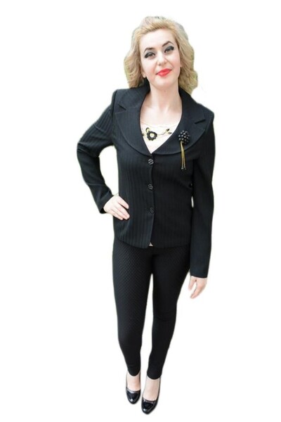 OEM Sacou elegant, cu bluza roz pudra, inclusa in pret, clasic, pe negru