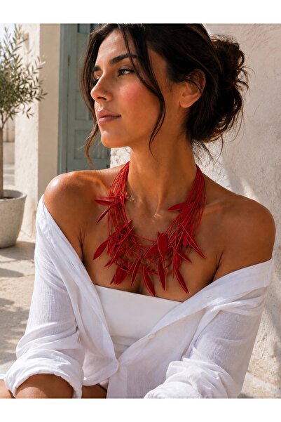 Kutcha Accessories Leaf Detailed Multi-Paper String Necklace