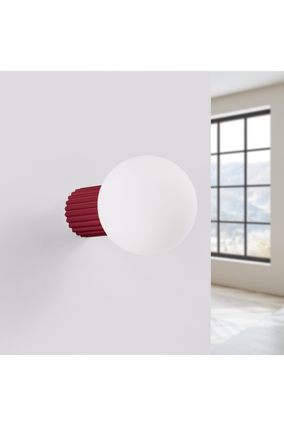 Sollux Lighting Aplică de perete de culoare burgund, cu sticlă striată și sfe...