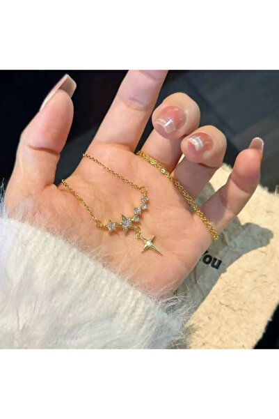 Heda Jewelry قلادة كابيلا - قلادة على شكل نجمة من الفولاذ
