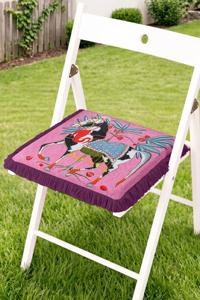 Realhomes Traditional Horse and Pomegranate Motif Fringed Zippered Chair Cush...