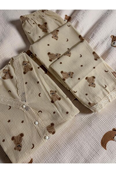 NOCHES PYJAMAS طقم بيجامة نسائي بنقشة دب بأكمام قصيرة وأزرار وتفاصيل دانتيل