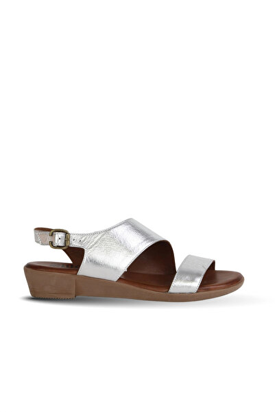 Bueno Shoes Sandale plate de damă din piele argintie 01wl1508