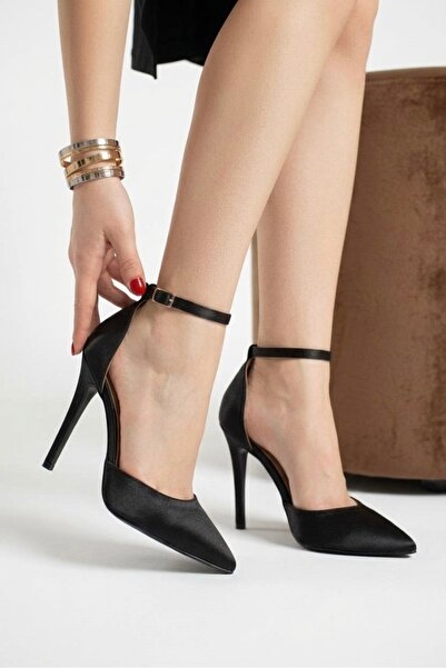 NOVELLAM SHOES Kadın Monica Bilek Bantlı Yüksek İnce Topuklu Siyah Saten Stil...