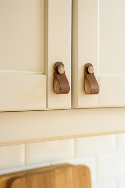 od orient design Brown - Leather Drawer and Cabinet Handle Set of 4