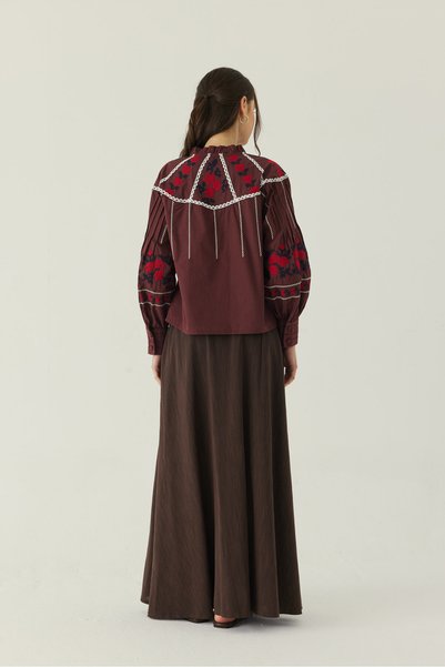 ZÜLAYS Cămașă cu guler cu volane și broderie, roșu claret