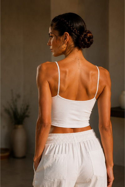 KİM Kİ O KADIN CROP TOP ASKILI CROP OVAL YAKA CROP YAKA DANTELLİ CROP