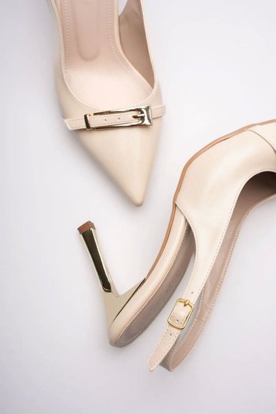 Generic Brand Women's Beige Buckle Heeled Shoes Tr08Ms34B