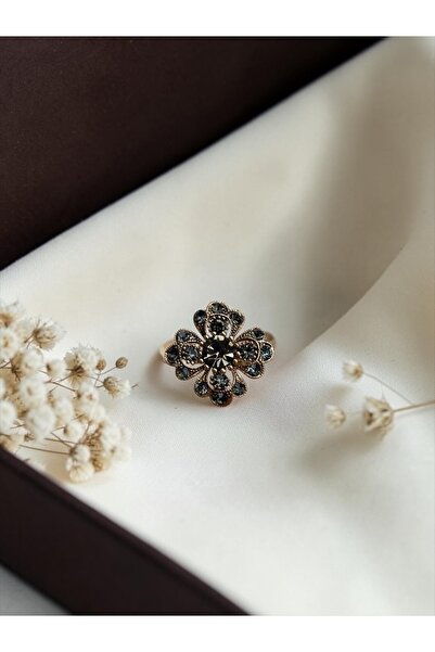 FAYRA ACCESSORIES Kristal Taşlı Çiçek Figürlü Yüzük