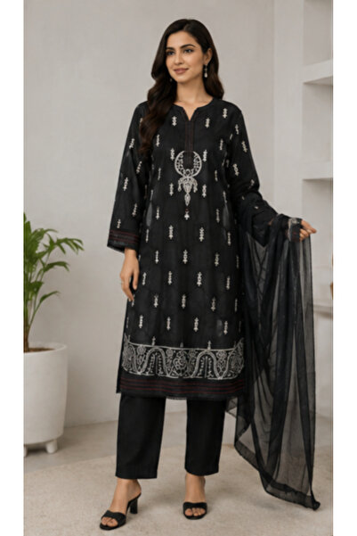 6TEEN Women’s Black 3-Piece Embroidered Suit