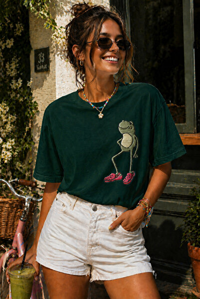 ArtYus Unisex Oversize T-Shirt with Slipper-Frog Print – Cotton Crew Neck Cas...