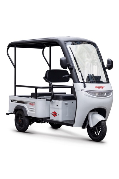 Skyjet Trıon Elektrikli Moped Beyaz Siyah