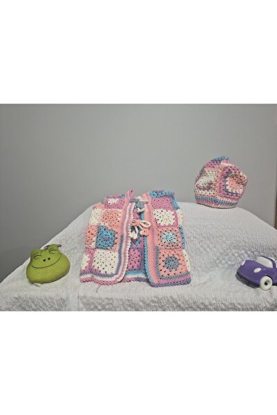 El Yapımı Renkli Bebek Yeleği ve Şapka Seti | Özel Tasarım Butik Triko Takım