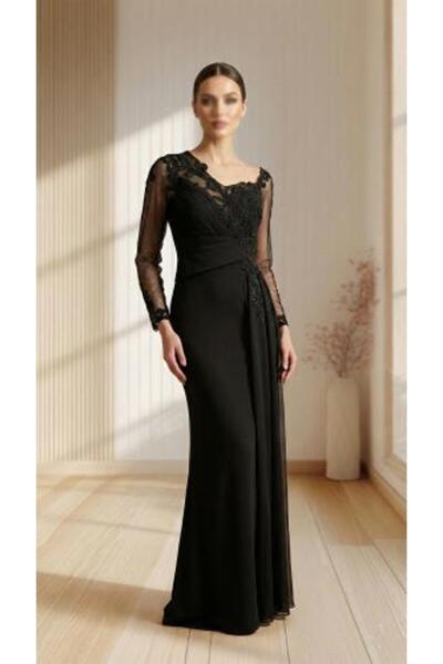 Generic Evening dress with transparent embroidered sleeves and side tail