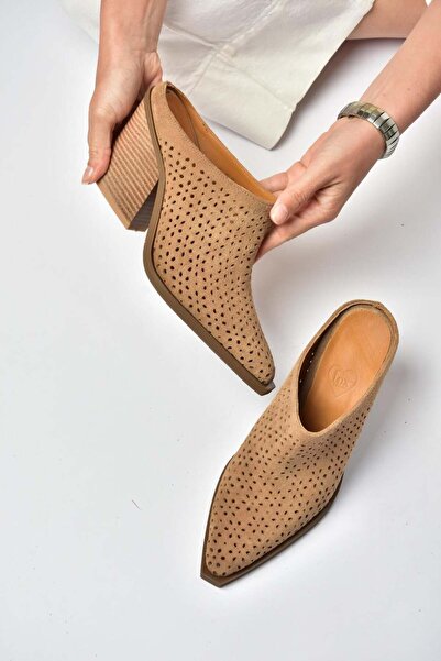 Fox Shoes Y654930702 Дамски чехли от естествена кожа от норка и велур, в уест...