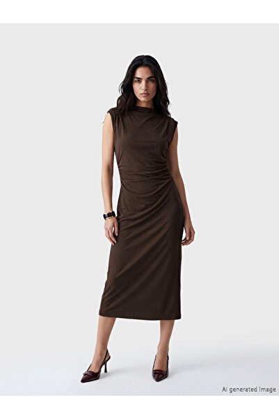 LC Waikiki Quality Pieces from Çelebi Store Shirred Bodycon Midi Dress