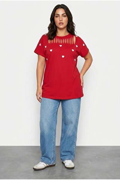 Stil Diva Heart Patterned T-Shirt with Cutout Front