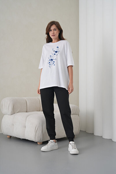 caddekombin Women's Blue Floral Printed White Round Neck T-Shirt Black Jogger...