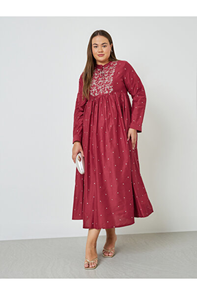 Styli Plus Size Embroidered A-Line Maxi Dress