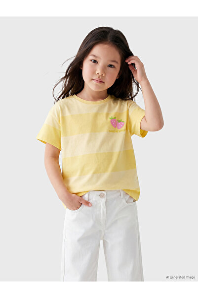 LC Waikiki Trendlucky Girls' T-Shirt with Oval Collar and Stripes