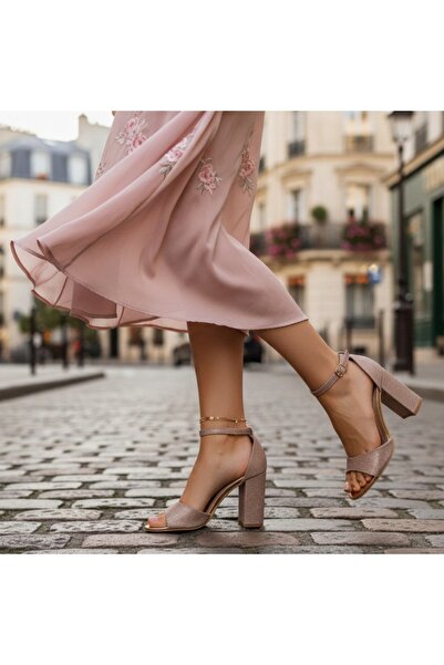 OEM Elegant women's high-heeled Sandals with glitter applications, made of sy...