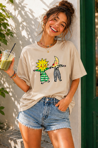 ArtYus Μπλουζάκι Unisex Oversize με στάμπα ήλιου και φεγγαριού – Βαμβακερό T-...
