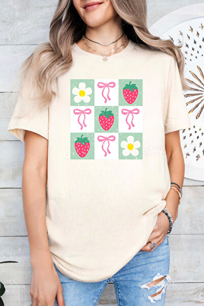 Sarah's Boutique Women's T-shirt – 100% cotton – Berry Checkers
