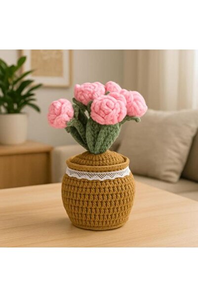 Generic Crochet vase with pink flowers