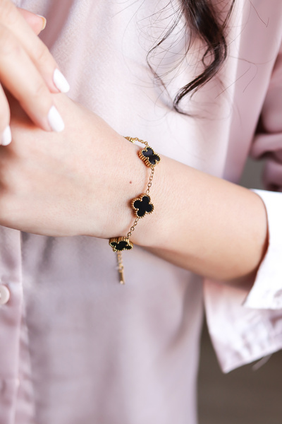 ATALYA ACCESSORY Big Clover Model Women's Steel Bracelet - Tarnish-Resistant