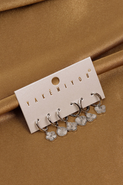 Süspüs Accessories أقراط ياكيمييو متعددة الألوان الفضية
