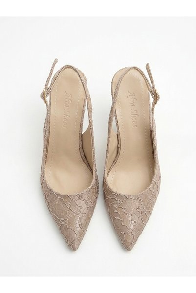 afra shoes حذاء سيدي بكعب عالٍ من الجلد اللامع مع تفاصيل من الدانتيل
