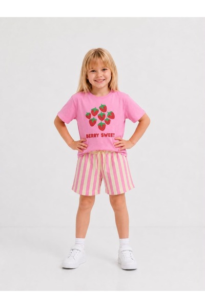 Patriko Girls' Summer Strawberry Pattern Printed T-Shirt Shorts Set