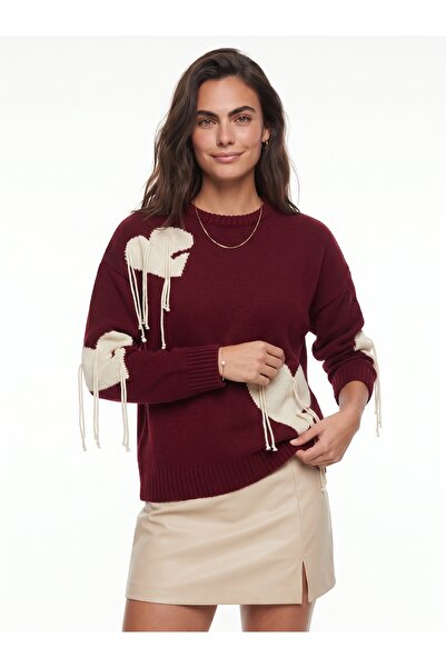 ONLOOX Burgundy Ecru Acrylic Textured Crew Neck Standard Fit Heart Patterned ...