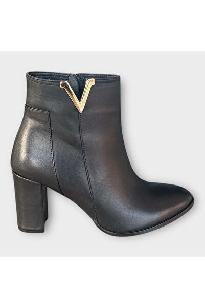 Hayati Arman Women's Genuine Leather Zippered Buckle Detailed Thick Heeled Bo...