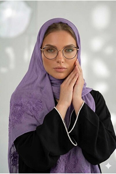 Veil Designer Two-layered veil with rose embroidery on both ends. 190*60