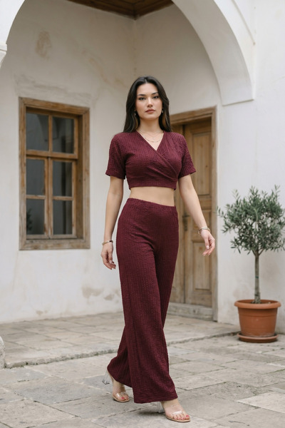 Pure Class V-Neck Bubble Crop Casual Set