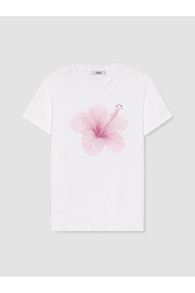 LC Waikiki Esvab • Modern & Distinctive Floral 100% Cotton Women's T-Shirt
