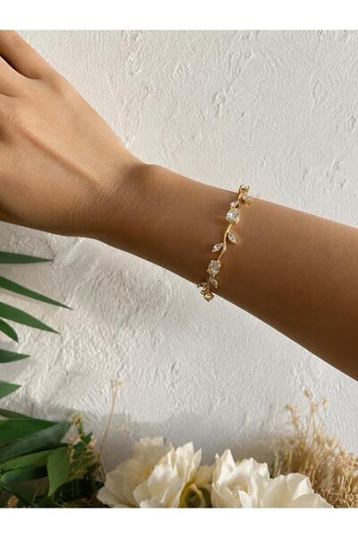 TREND VİTRİNİM ✨ 14K Gold Çelik Taşlı Bileklik – Kararma Yapmaz Kadın Bileklik